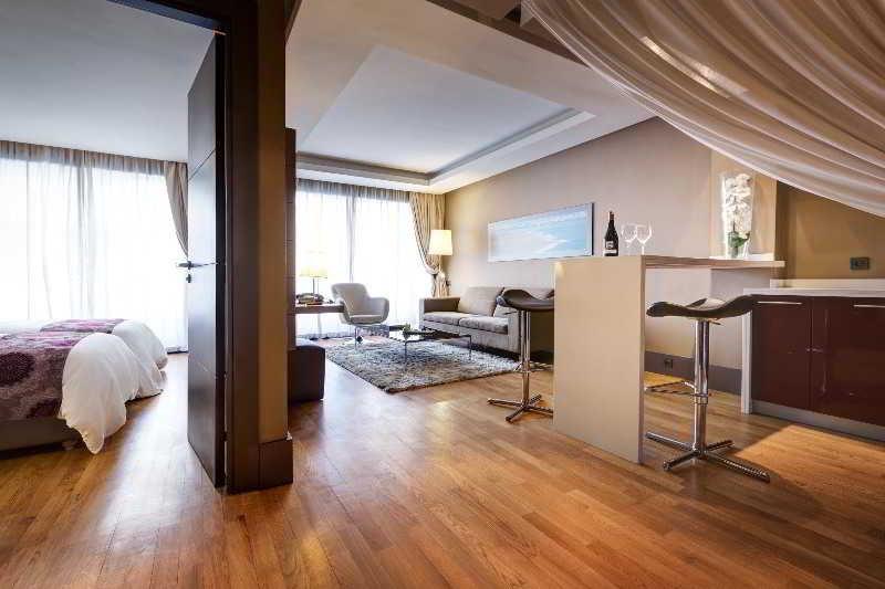 Gray Boutique Hotel Казабланка Екстериор снимка Suite